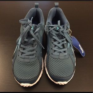 Reebok women running shoes 5.5
